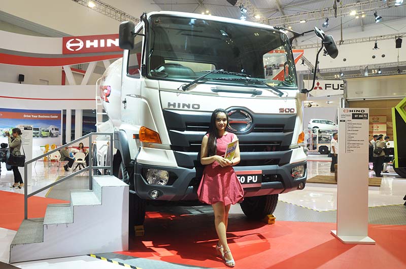 Xe tải hino 500 series FL8JTS 15 tấn
