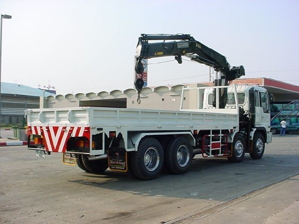 hino image Xe cẩu hino tự hành