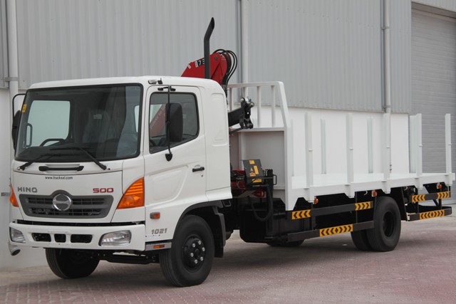 Xe tải cẩu unic