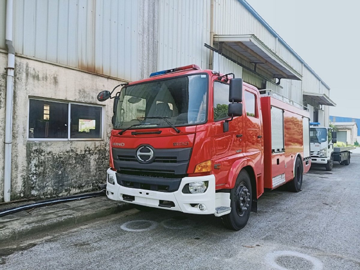 xe chữa cháy xe cứu hỏa hino