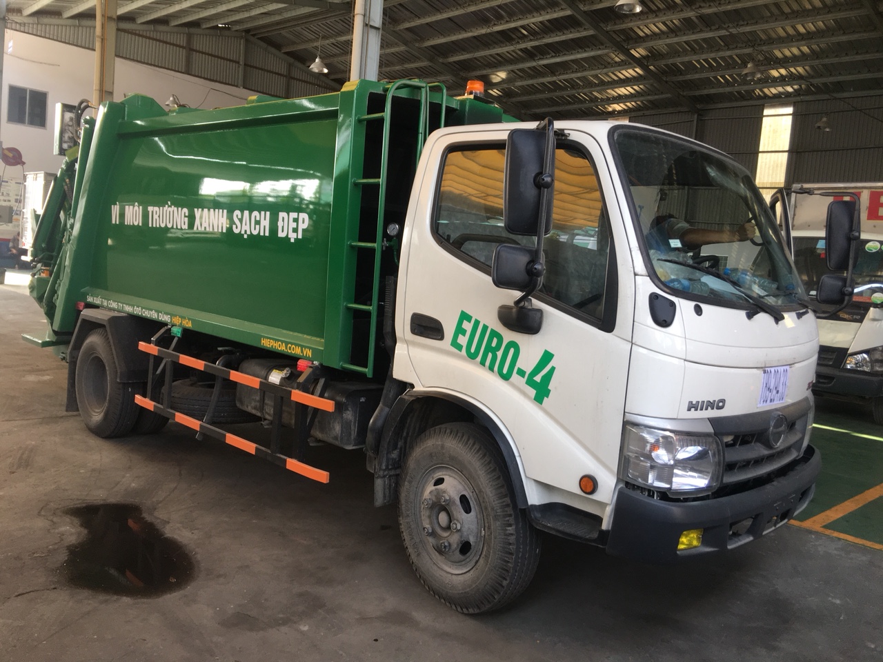 xe cuốn ép rác 6 khối hino image xe ep rac 9 khoi